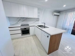 Stylishly Renovated 2 Level Townhouse - Resort Facilities - Boardwalk/Marina Access - Photo 2