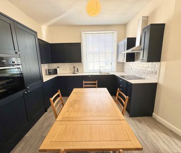 3 bedroom apartment to rent - Photo 6