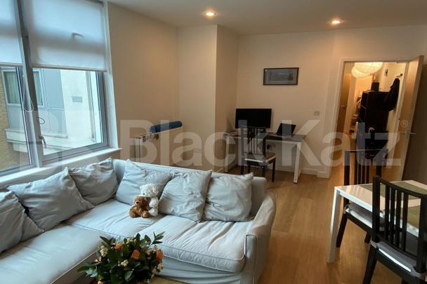 Private development with stunning views of the city - Photo 1