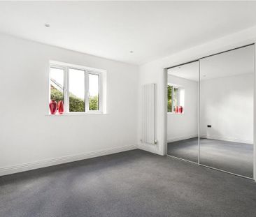 4 bedroom detached house to rent - Photo 6