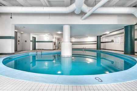 Deluxe Balcony Room - McGill Ghetto - Photo 3