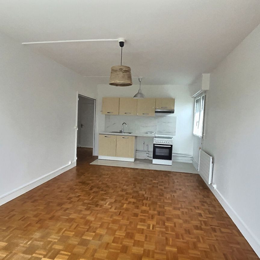 Location Appartement 2 pièces 45m² - Photo 1