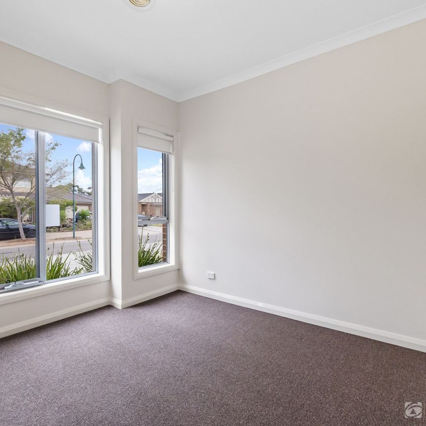 1/8 Haywood Grove, 3337, Harkness Vic - Photo 1