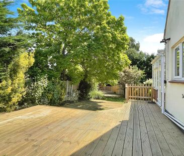 3 bedroom detached house to rent - Photo 2