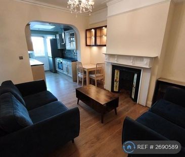 2 bedroom maisonette to rent - Photo 1