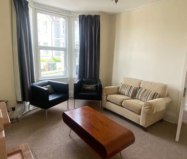 4 Bed Terraced House, Whippingham Road, BN2 - Photo 2