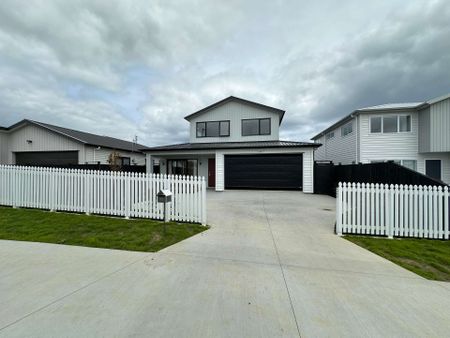 33 Ta Moko Dr, Gulf Harbour - Photo 4