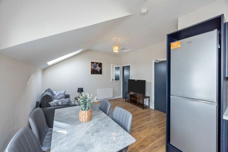 Apt 6, 27 Camden Street, Belfast BT9 6AT - Photo 3
