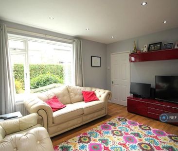 3 bedroom terraced house to rent - Photo 3