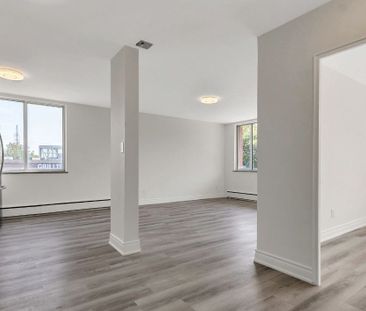 For Lease - 18 Kenrae Road Unit# 12, Toronto, Ontario - Photo 2