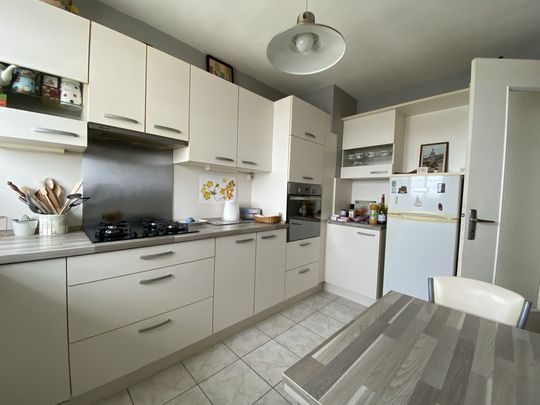 Location Appartement 3 pièces 86m² LORIENT 56100 - Photo 1