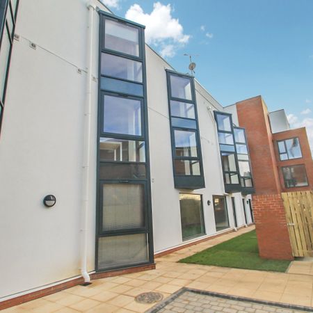 1 bedroom studio apartment to rent - Photo 4