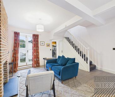 2 bedroom semi-detached house to rent - Photo 2