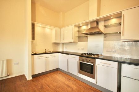 2 bedroom apartment to rent - Photo 4