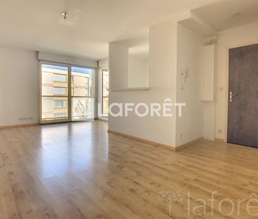 Location Appartement 3 pièces 67m² - Photo 2