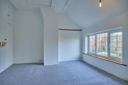 3 bedroom semi-detached house to rent - Photo 5