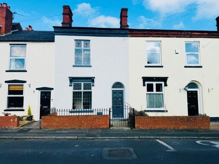 2 bedroom terraced house to rent - Photo 3