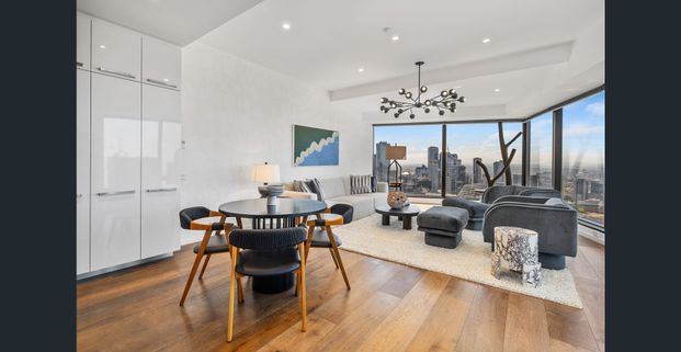 Luxury Living with Breathtaking Views - Photo 1