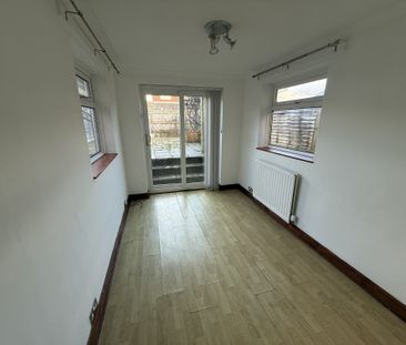 Bartlett Close, Taunton, Galmington - Photo 3