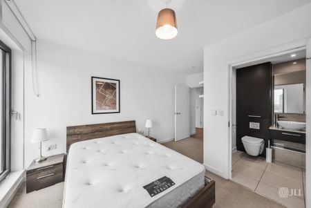 Legacy Tower, London, E15 - Photo 3