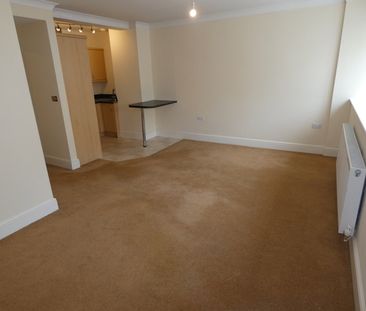 53 Dickson Road Flat 3 - Photo 2