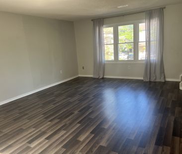 For Lease - 119 D'ambrosio Drive Unit# 27, Barrie, Ontario - Photo 4