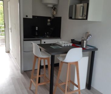 Location Appartement 1 pièce 16m² ST NAZAIRE 44600 - Photo 2