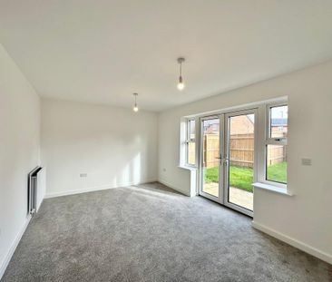 4 bedroom end of terrace house to rent - Photo 1
