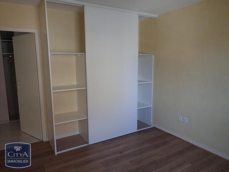 Location Appartement 2 pièces 46m² GRAND CHARMONT 25200 - Photo 4