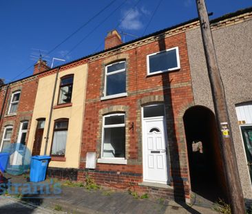 3 bed Mid Terraced House for Rent - Photo 3