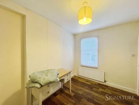 2 bedroom terraced house to rent - Photo 3