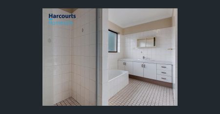 Spacious Townhouse Style Living on North East Corner - Photo 5