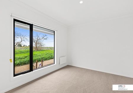 11/50 Plush Circuit, Epping, VIC, 3076 - Photo 3