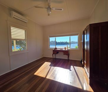 Beautifully Renovated Home with Scenic Views - Photo 3