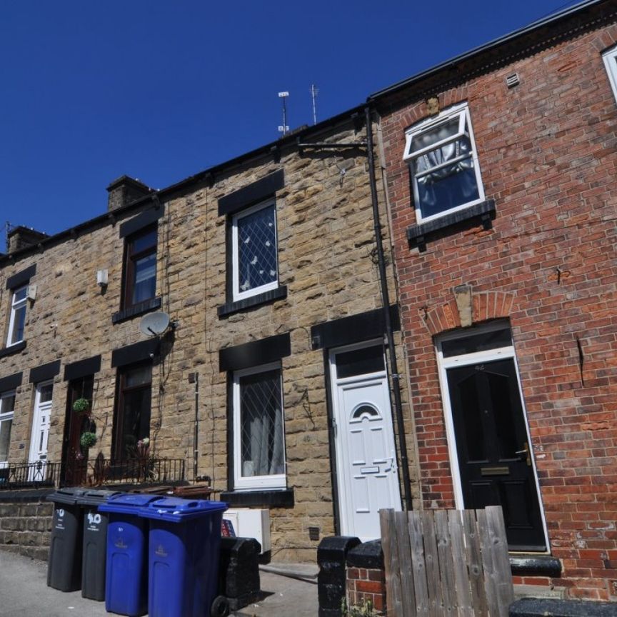 1 bed House Share - To Let - Photo 1