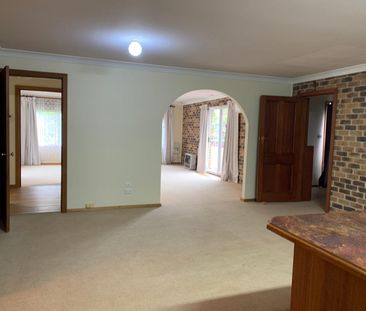 2A Campion Parade, Armidale, NSW 2350 - Photo 3