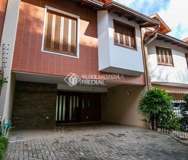 Casa com 3 quartos e 233m² para alugar em Tristeza, Porto Alegre. - Foto 6