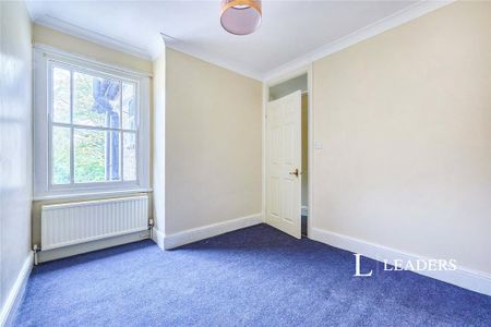 3 bedroom terraced house to rent - Photo 5