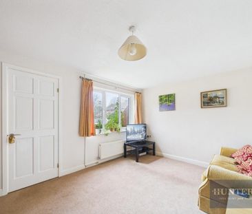 3 bedroom end of terrace house to rent - Photo 2