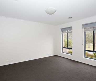 Amazing Family Home - Photo 3