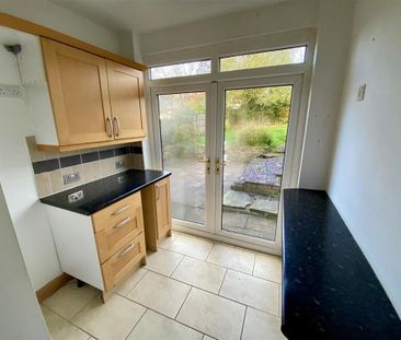 3 bedroom detached house to rent - Photo 5