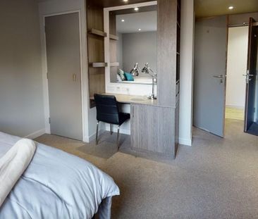 4 bedroom flat share to rent - Photo 2