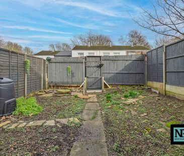 4 bedroom terraced house to rent - Photo 6