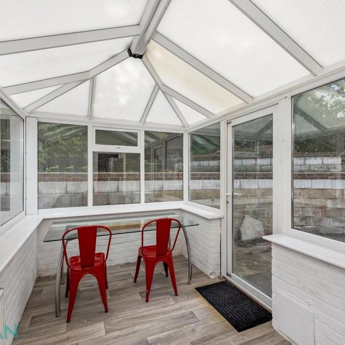 6 bedroom end of terrace house to rent - Photo 1