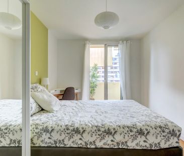 Très beau T4 meublé de 67 m² Boulevard National - Photo 5