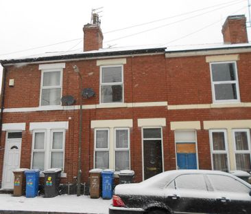 3 bedroom terraced house to rent - Photo 2