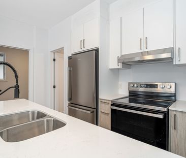 For Lease - 1369 Louis Lane Unit# Unit B, Cyrville - Carson Grove -... - Photo 1