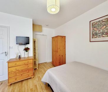 Studio to rent - Photo 5