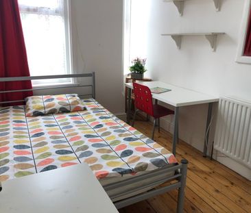 6 Bed Terraced House, Henry Road, NG7 - Photo 5