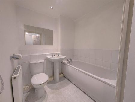 2 bedroom flat to rent - Photo 5